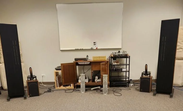 MADO™ Kouplers with panel speakers and vinyl collection — customer audiophile system