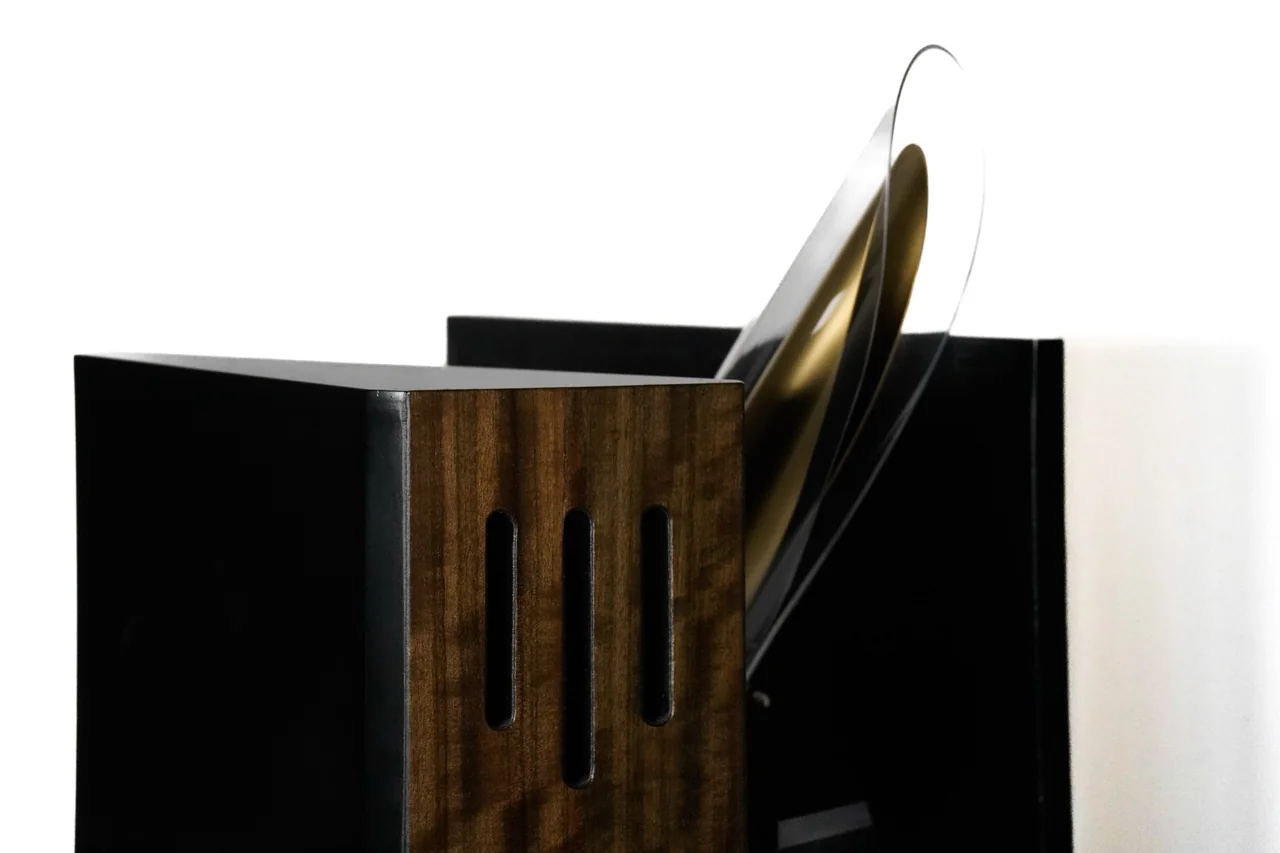 Reclaimed walnut hardwood cabinet detail with Koupler Karlson waveguide